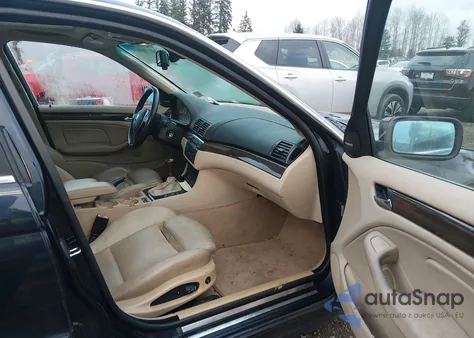 2003 BMW 330Xi из США, поврежденный, VIN WBAEW53403PG09584